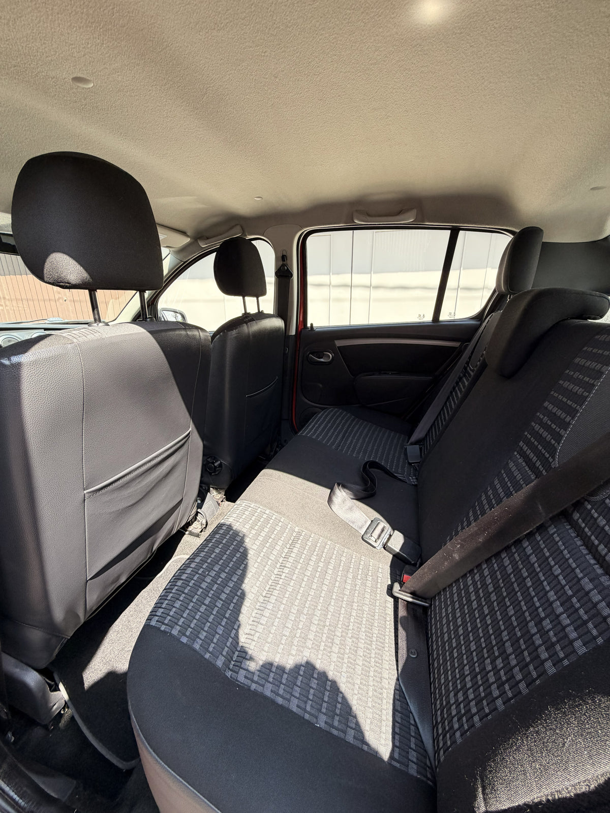 2015 – Renault Sandero 1.6 Dynamique Hatchback TA