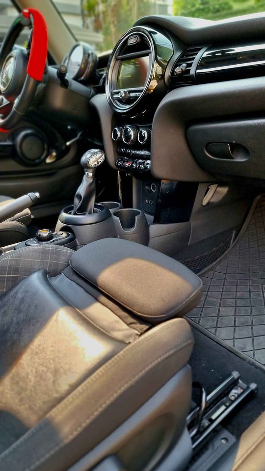 2018 MINI Cooper