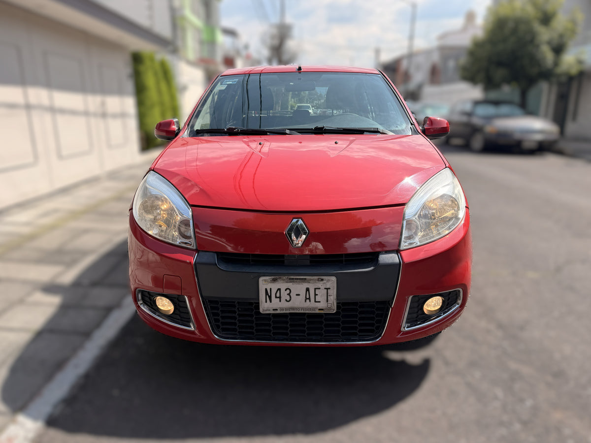 2015 – Renault Sandero 1.6 Dynamique Hatchback TA