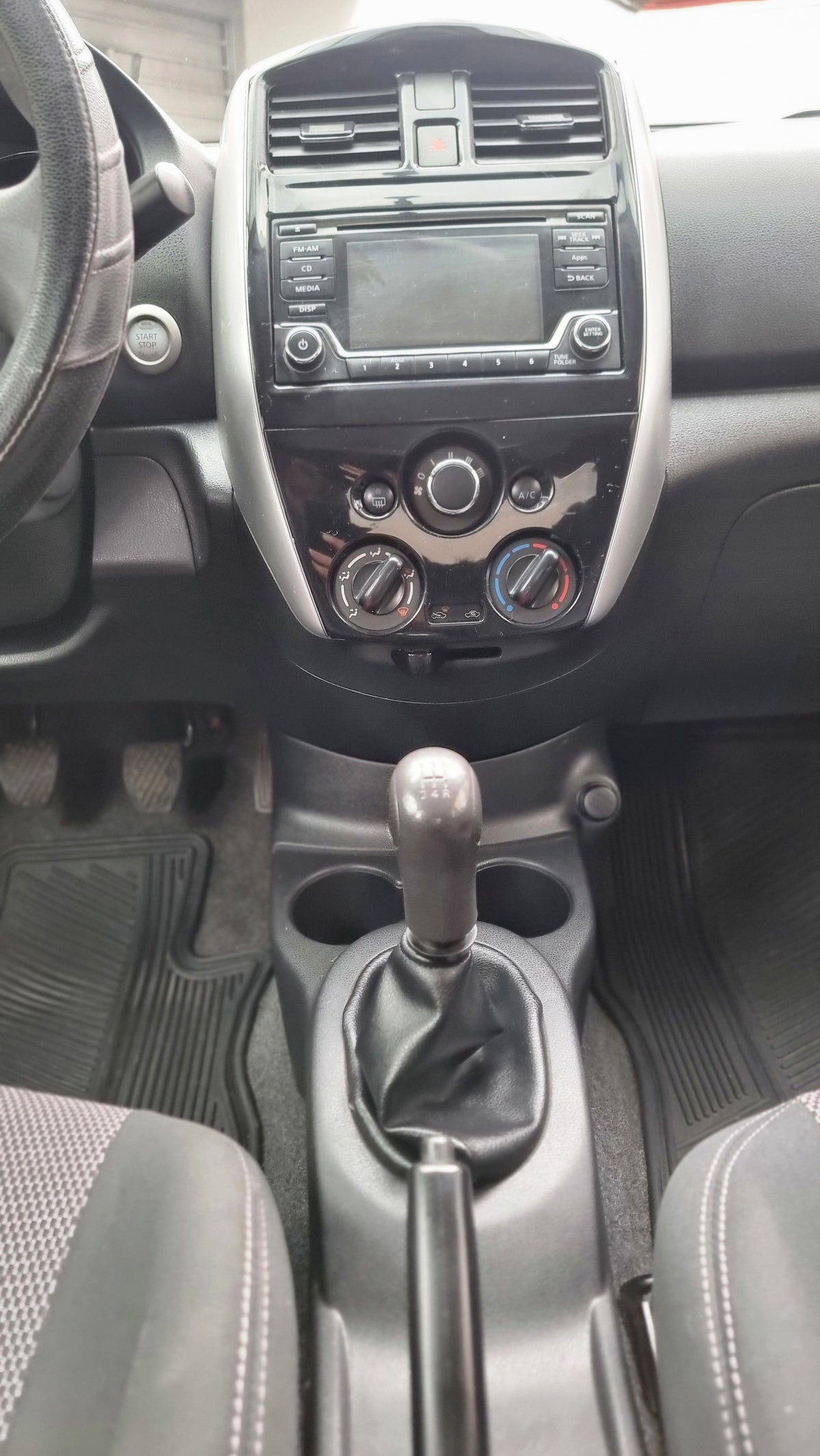 Nissan Versa Advance TM 2018