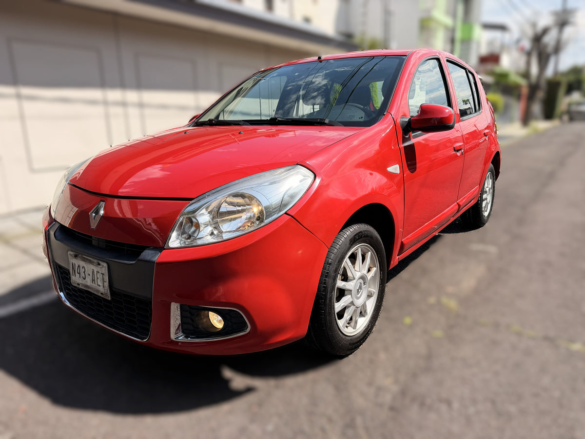 2015 – Renault Sandero 1.6 Dynamique Hatchback TA
