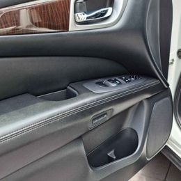 Nissan Pathfinder Exclusive 2015