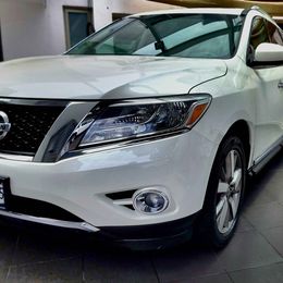 Nissan Pathfinder Exclusive 2015