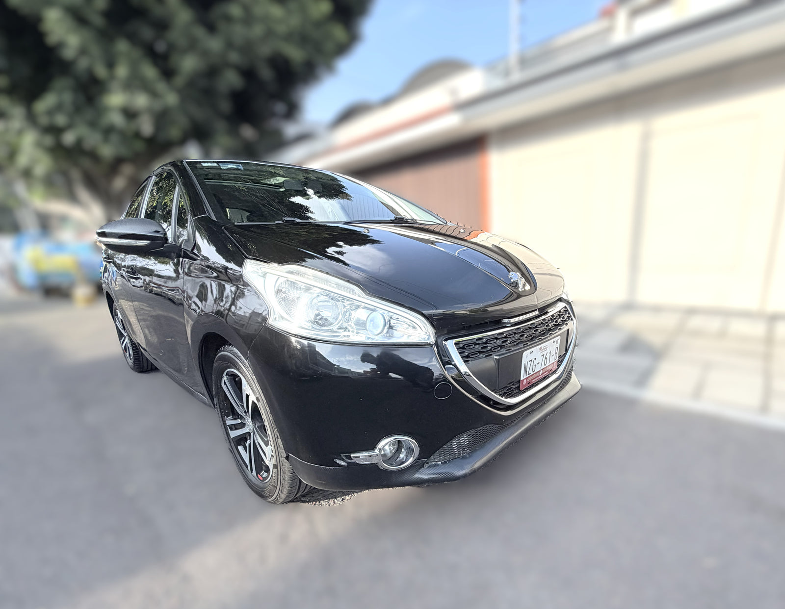 PEUGEOT 208 ALLURE - 2015