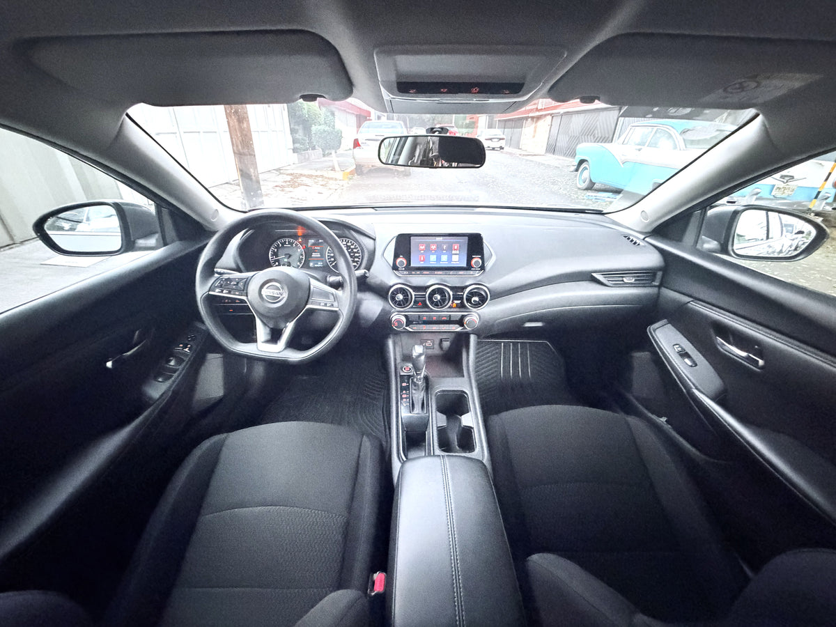 2023 - Nissan Sentra Sense Sedán TA