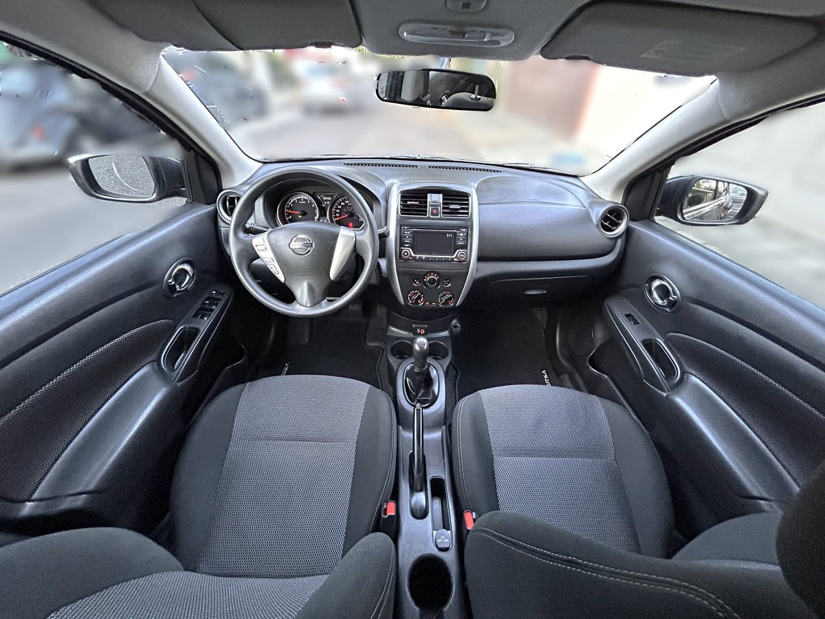 Nissan Versa Advance MT - 2019