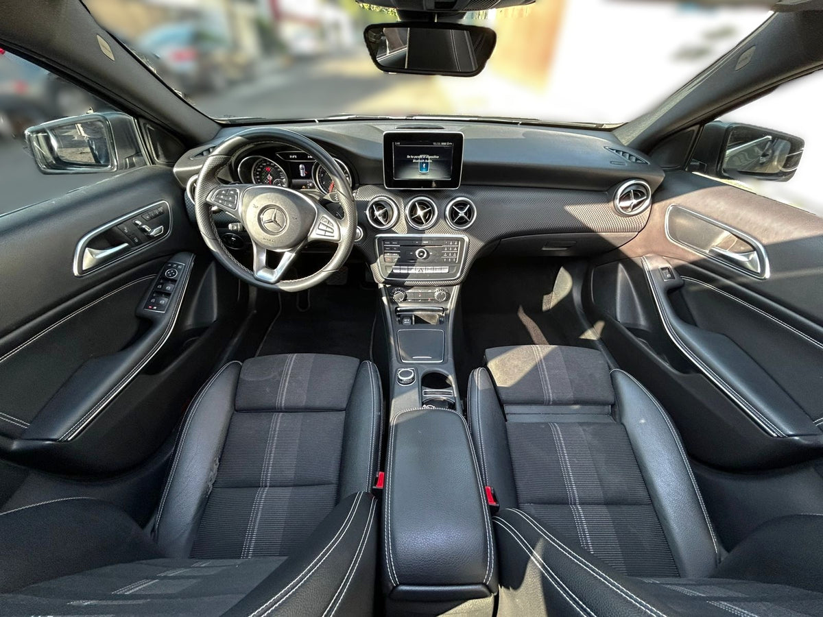 Mercedes-Benz A200 Urvan - 2018