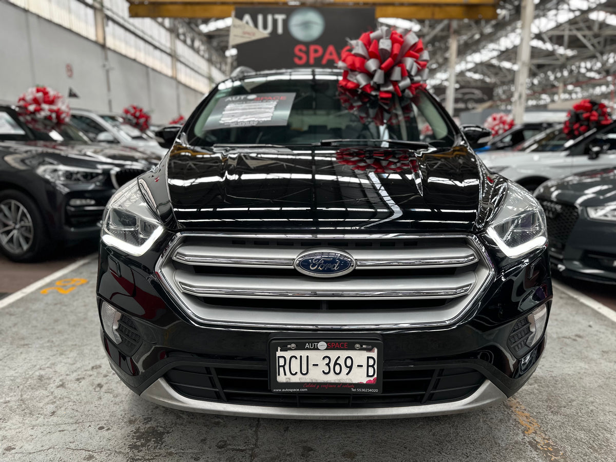2019 FORD ESCAPE TITANIUM ECOBOOST T/A