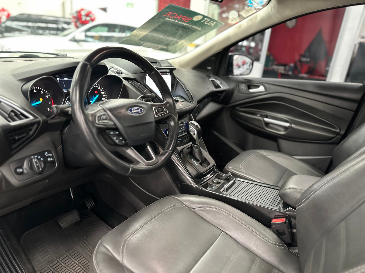 2019 FORD ESCAPE TITANIUM ECOBOOST T/A