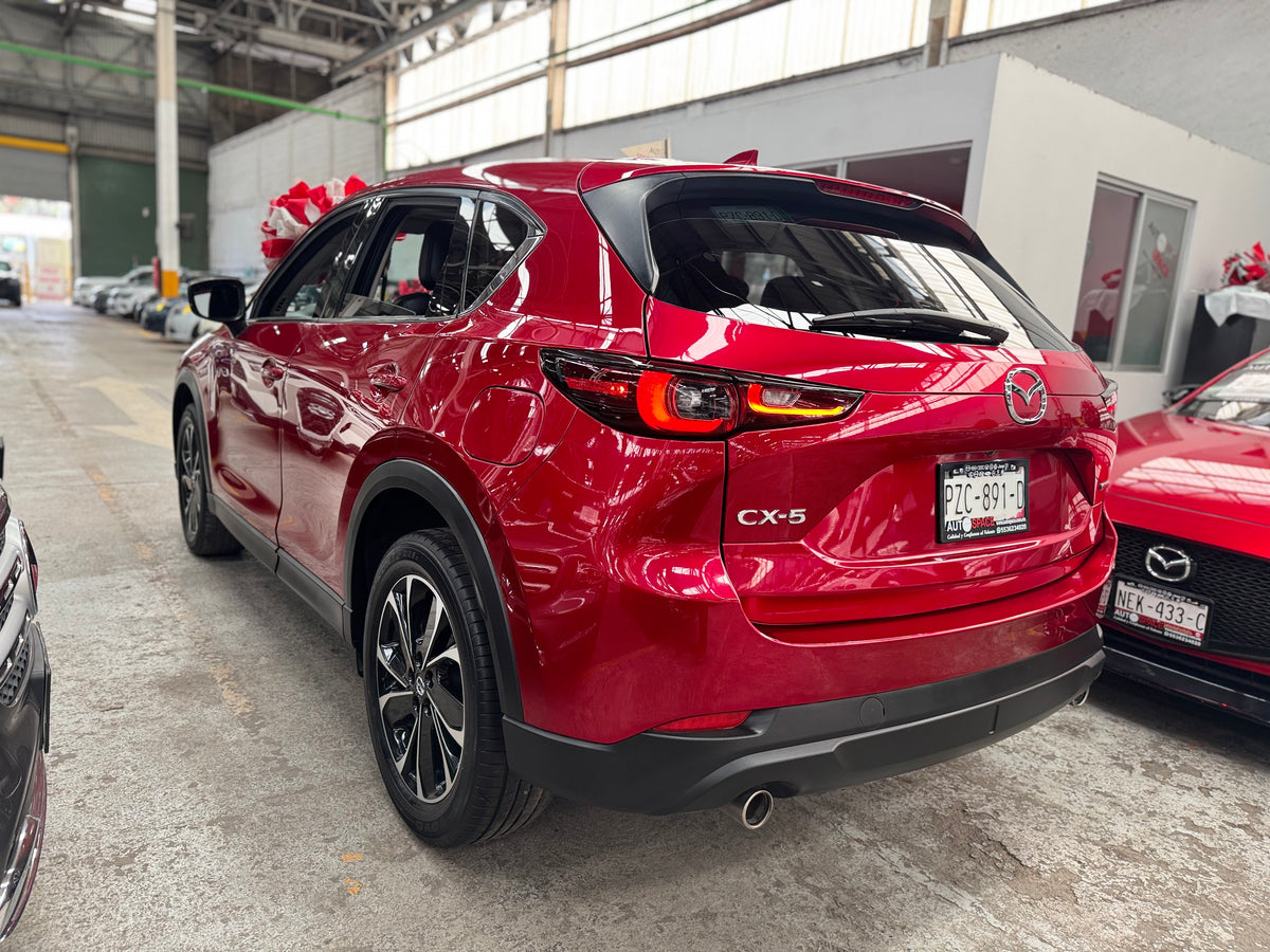 2023 - Mazda CX5 S Grand Touring 2.5L SUV SkyActiv
