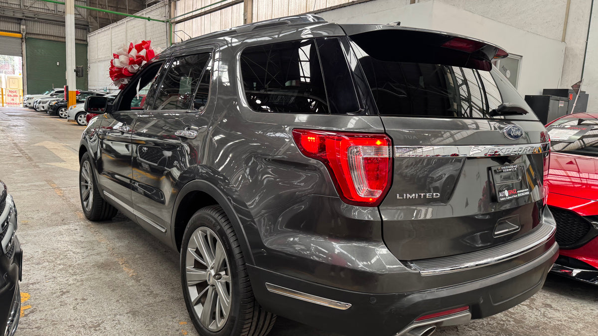 2018 - Ford Explorer Limited SUV TA
