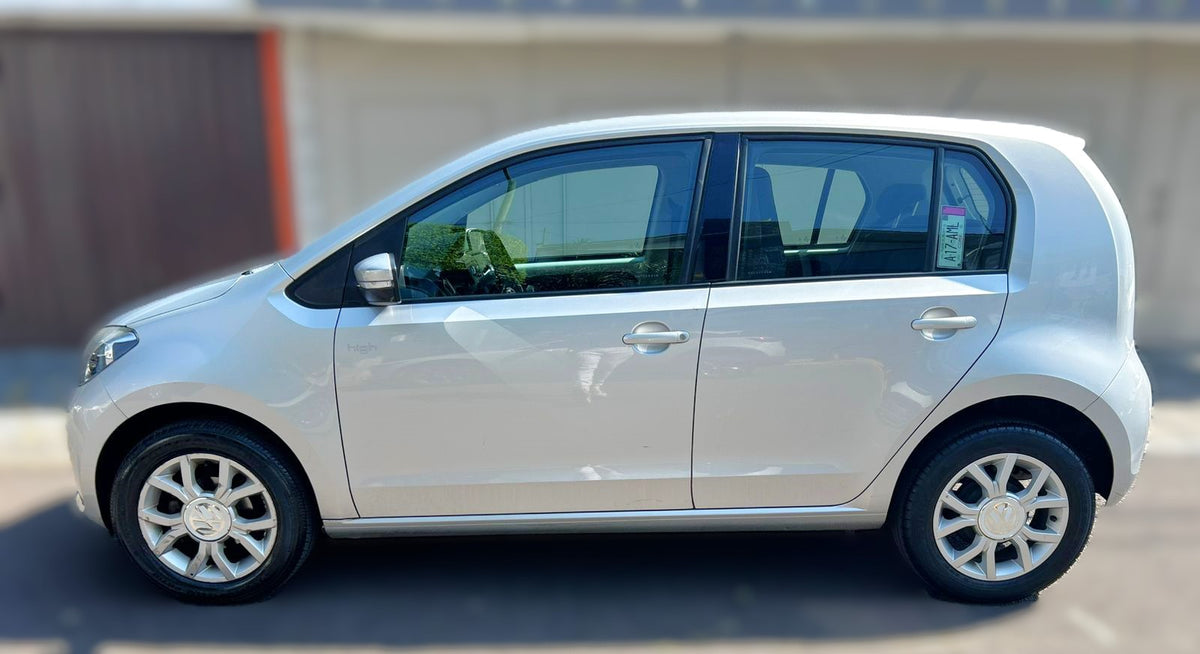 Volkswagen UP High - 2017