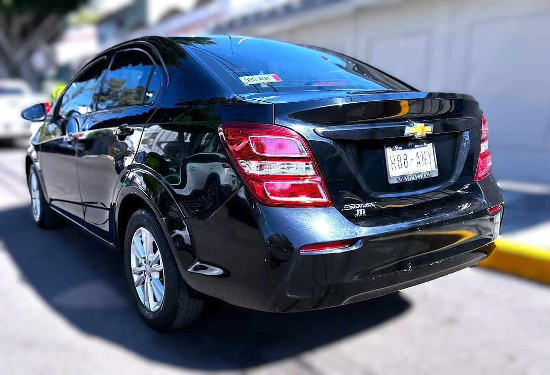 Chevrolet Sonic LT - 2017