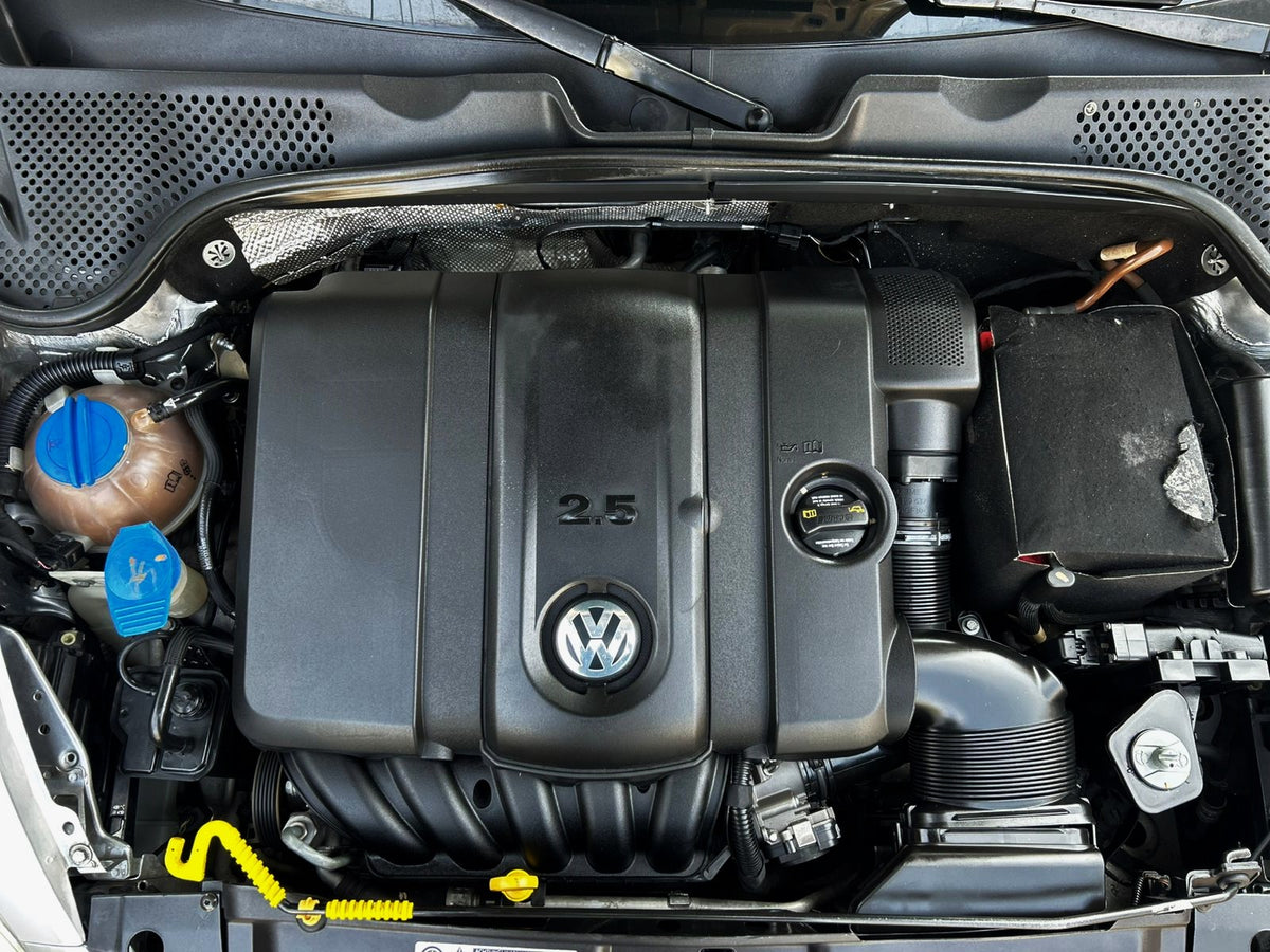 Volkswagen Beetle - 2016