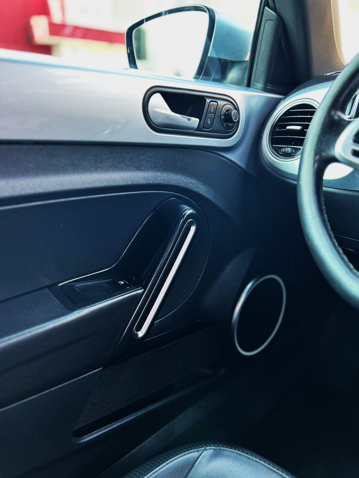 Volkswagen Beetle - 2016