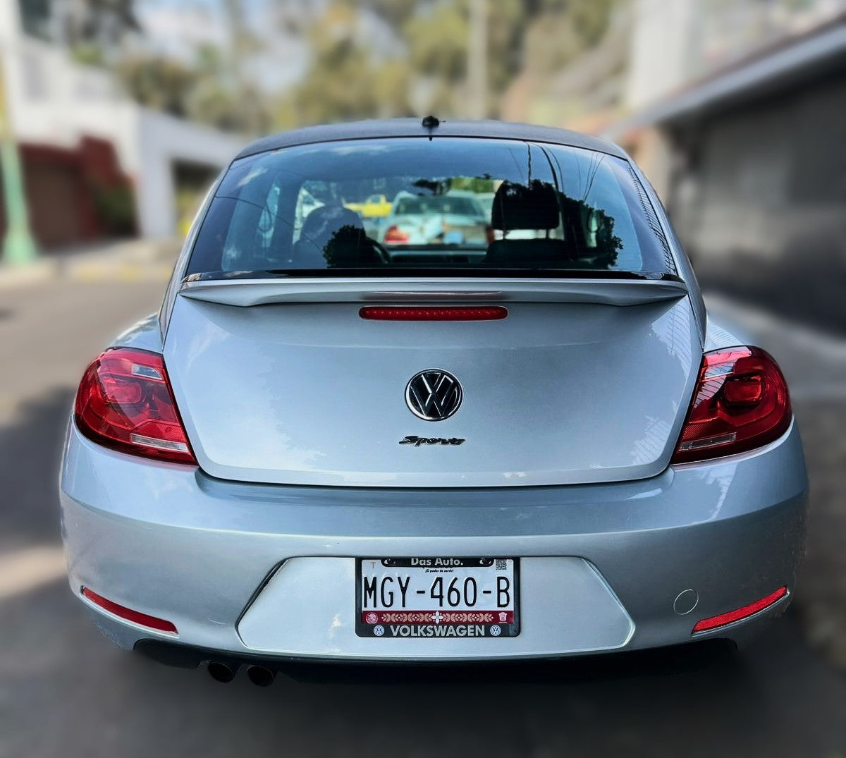 Volkswagen Beetle - 2016