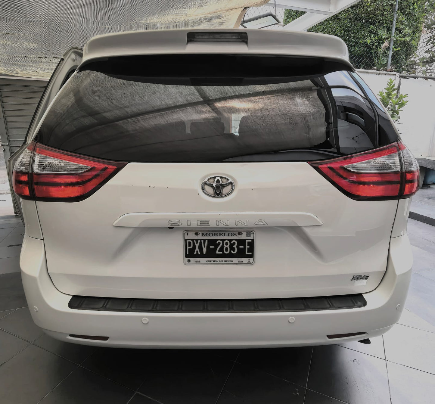 Toyota Sienna XLE Piel - 2017