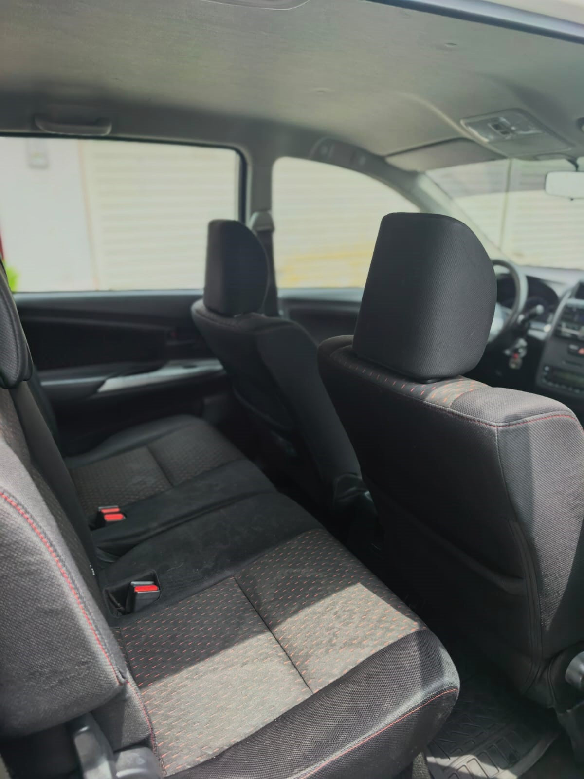 Toyota Avanza LE - 2021