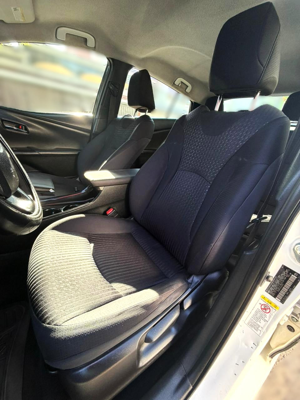 Toyota Prius Base Hybrid - 2017