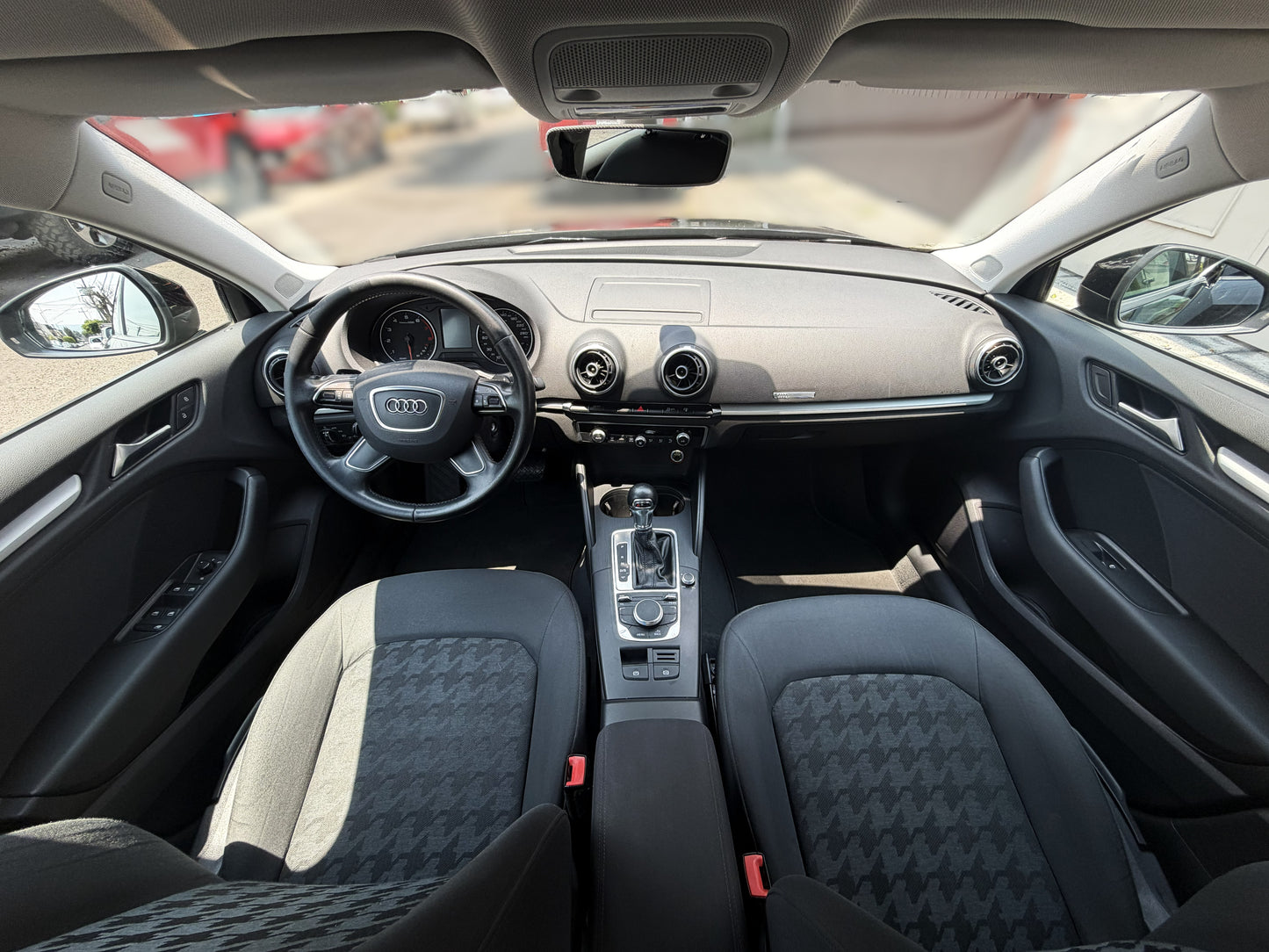 AUDI A3 AMBIENTE - 2016