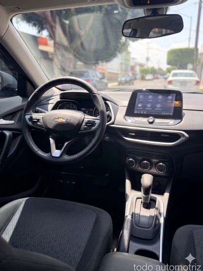 CHEVROLET TRACKER LS - 2024