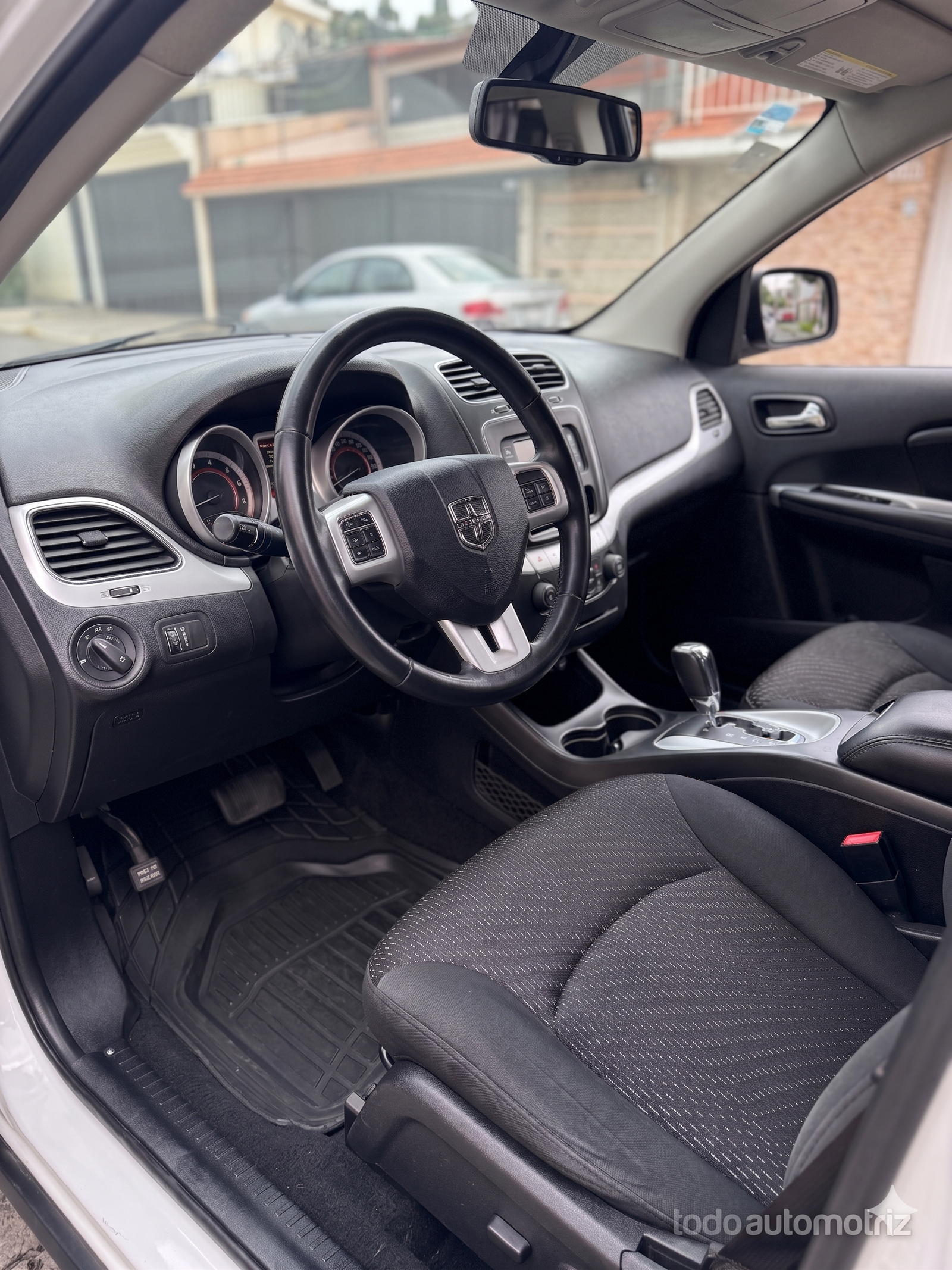2015 - DODGE JOURNEY S SUV TA
