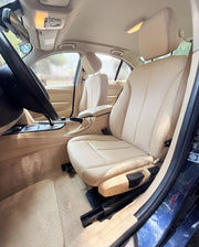2017 - BMW Serie 3 320iA Business Sedán TA