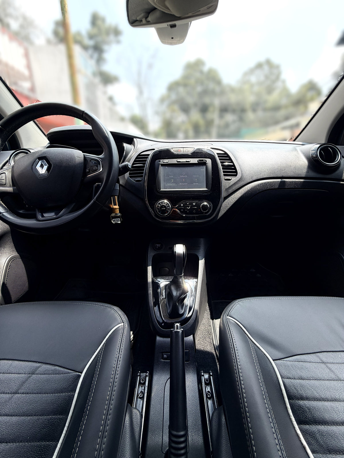 2018 - Renault Captur Iconic TA