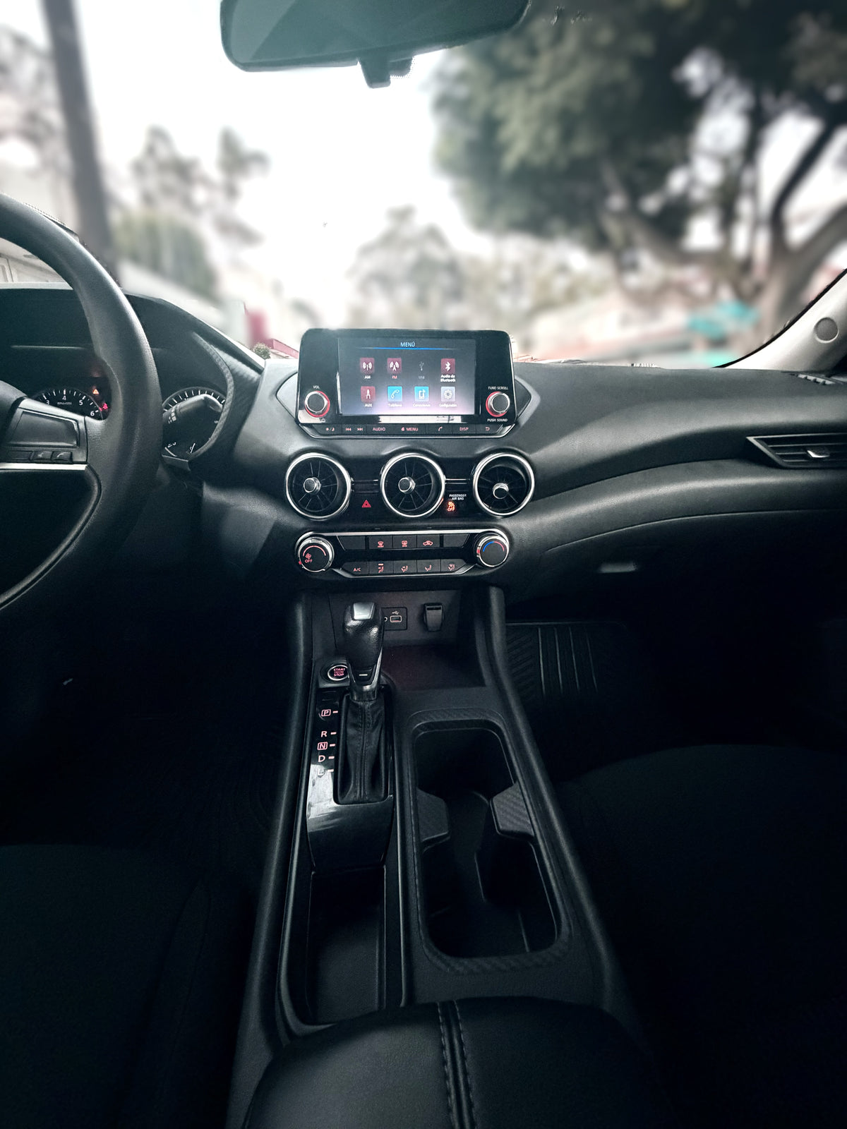 2023 - Nissan Sentra Sense Sedán TA