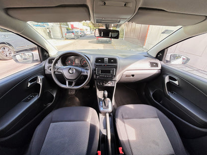 VW Vento Comfortline AUT - 2017