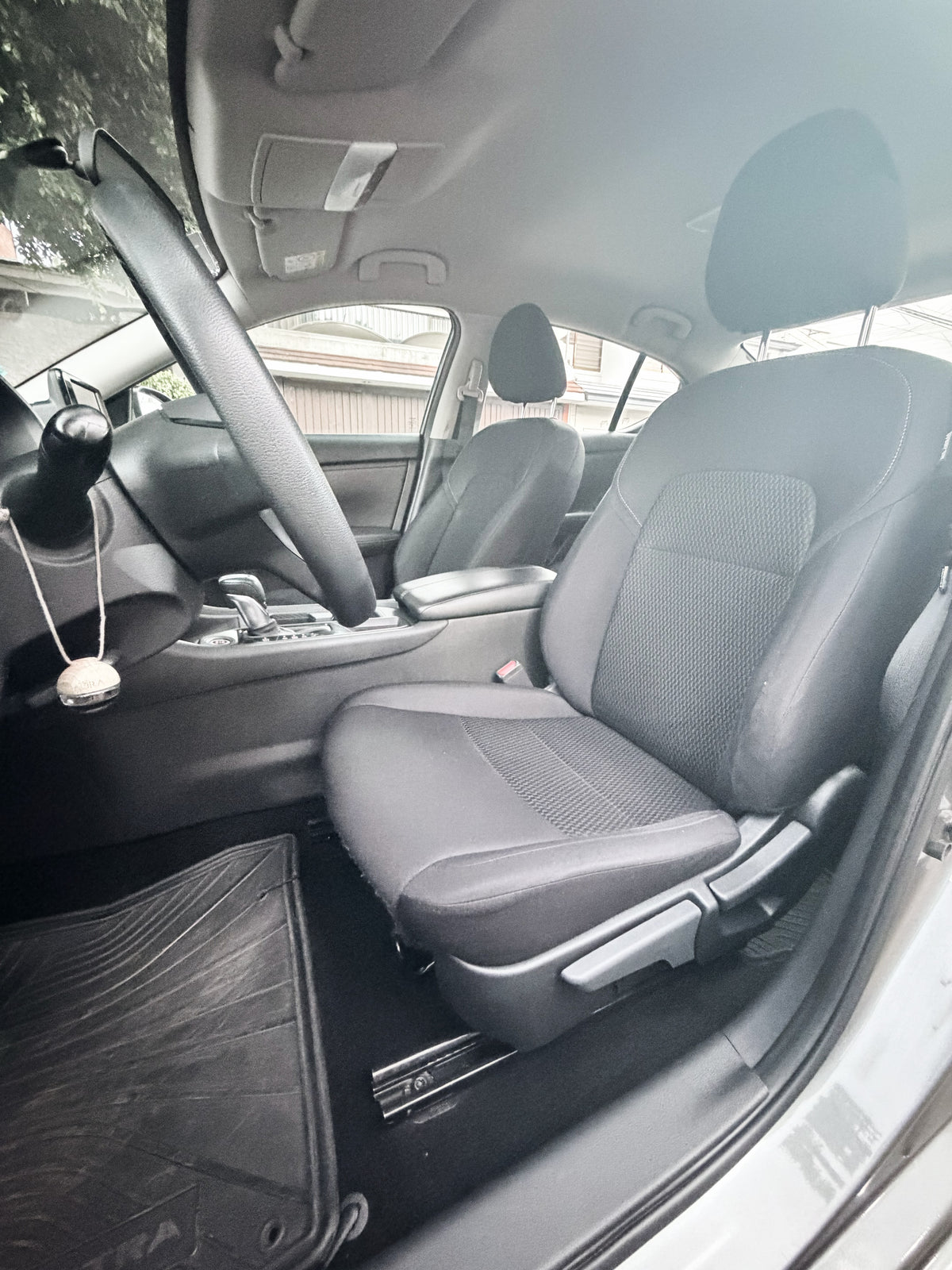 2023 - Nissan Sentra Sense Sedán TA