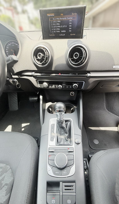 AUDI A3 AMBIENTE - 2016