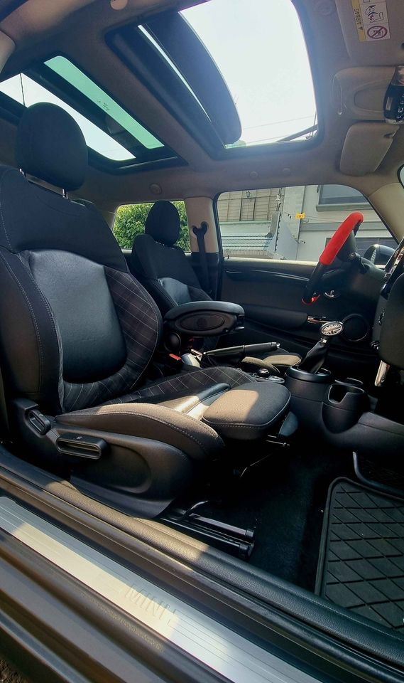 2018 MINI Cooper
