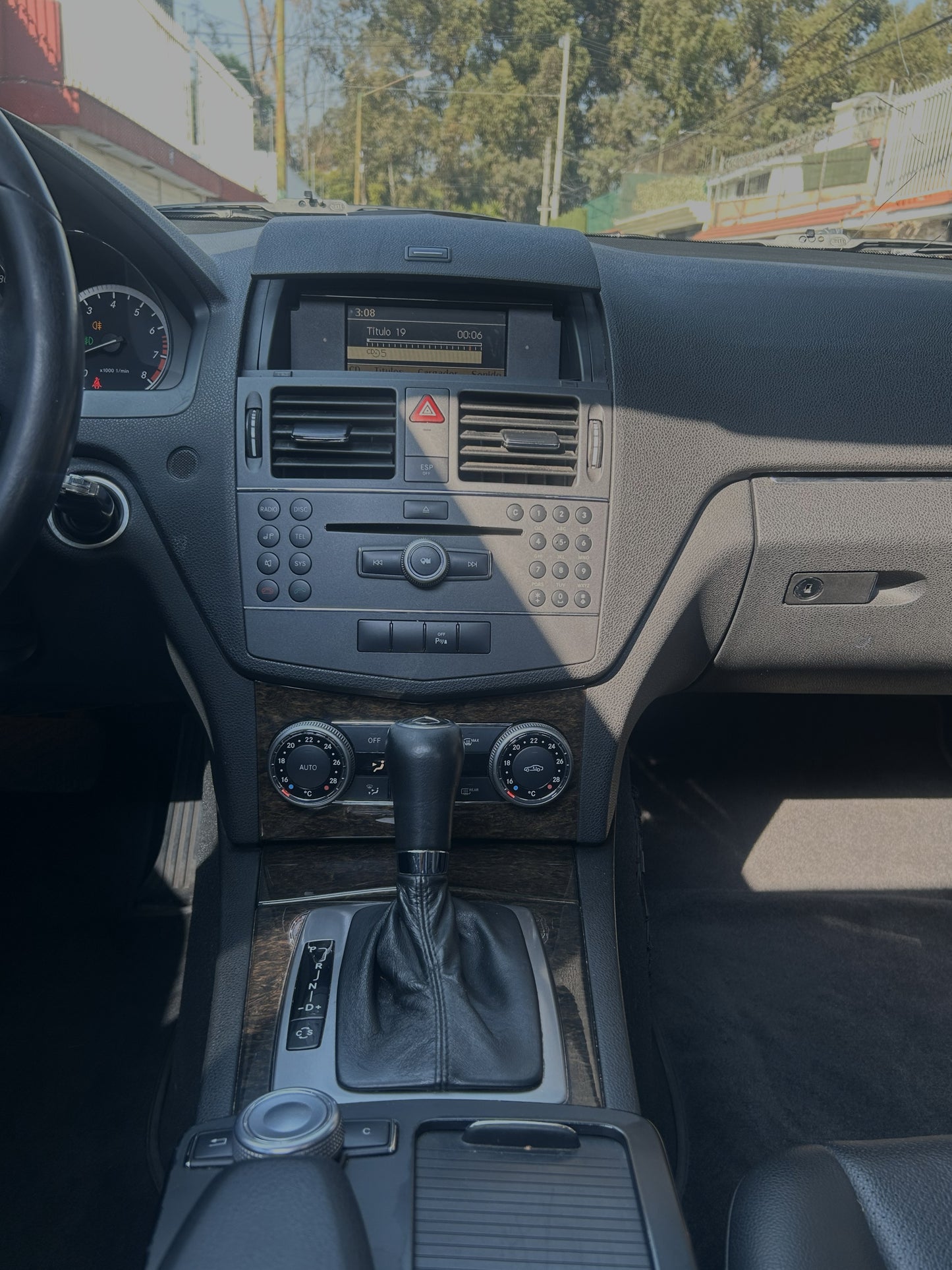 Mercedes-Benz C300 Elegance - 2010