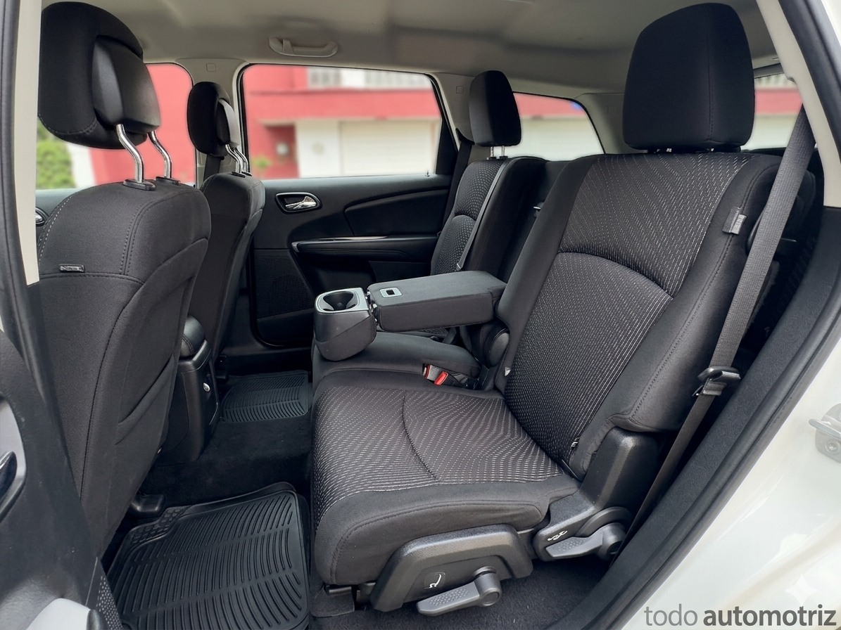 2015 - DODGE JOURNEY S SUV TA