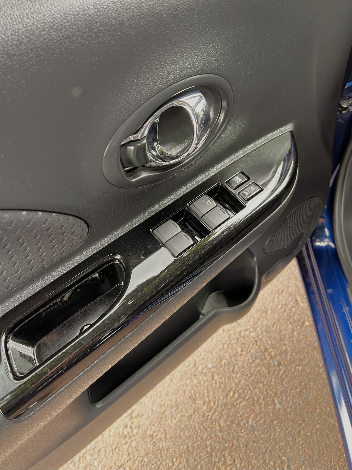 Nissan March Advance TM  - 2024