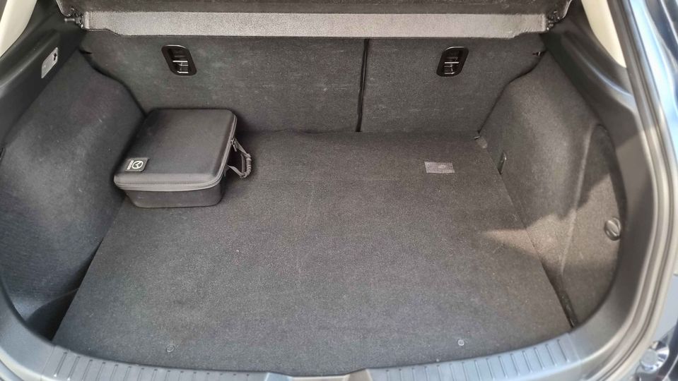 2018 Mazda 3 Hatchback S