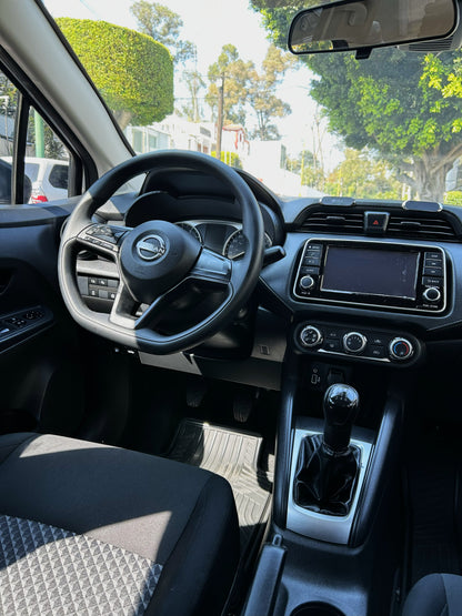 Nissan Versa Sense - 2024