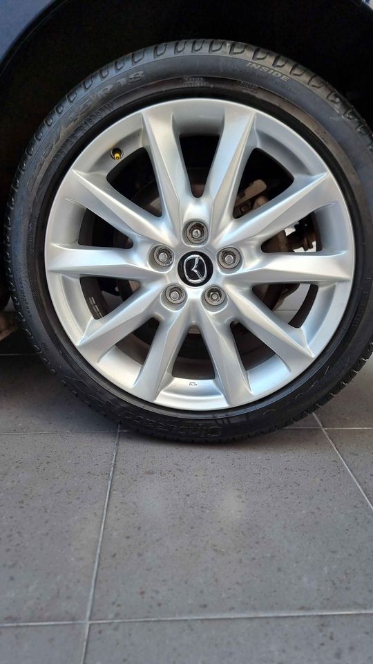 2018 Mazda 3 Hatchback S