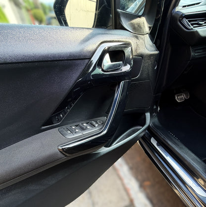 PEUGEOT 208 ALLURE - 2015