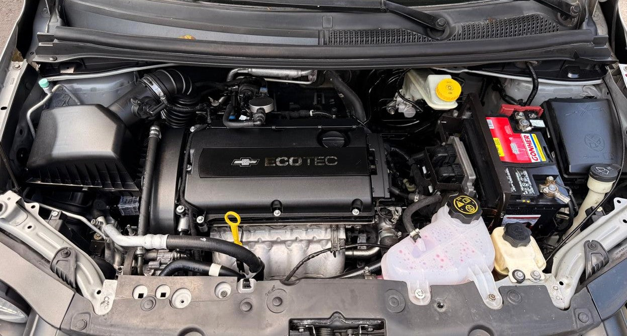 2014 - Chevrolet Sonic Ls Sedán STD