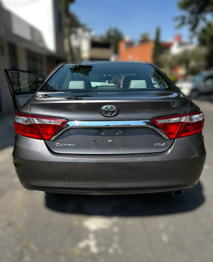 Toyota Camry XLE - 2015