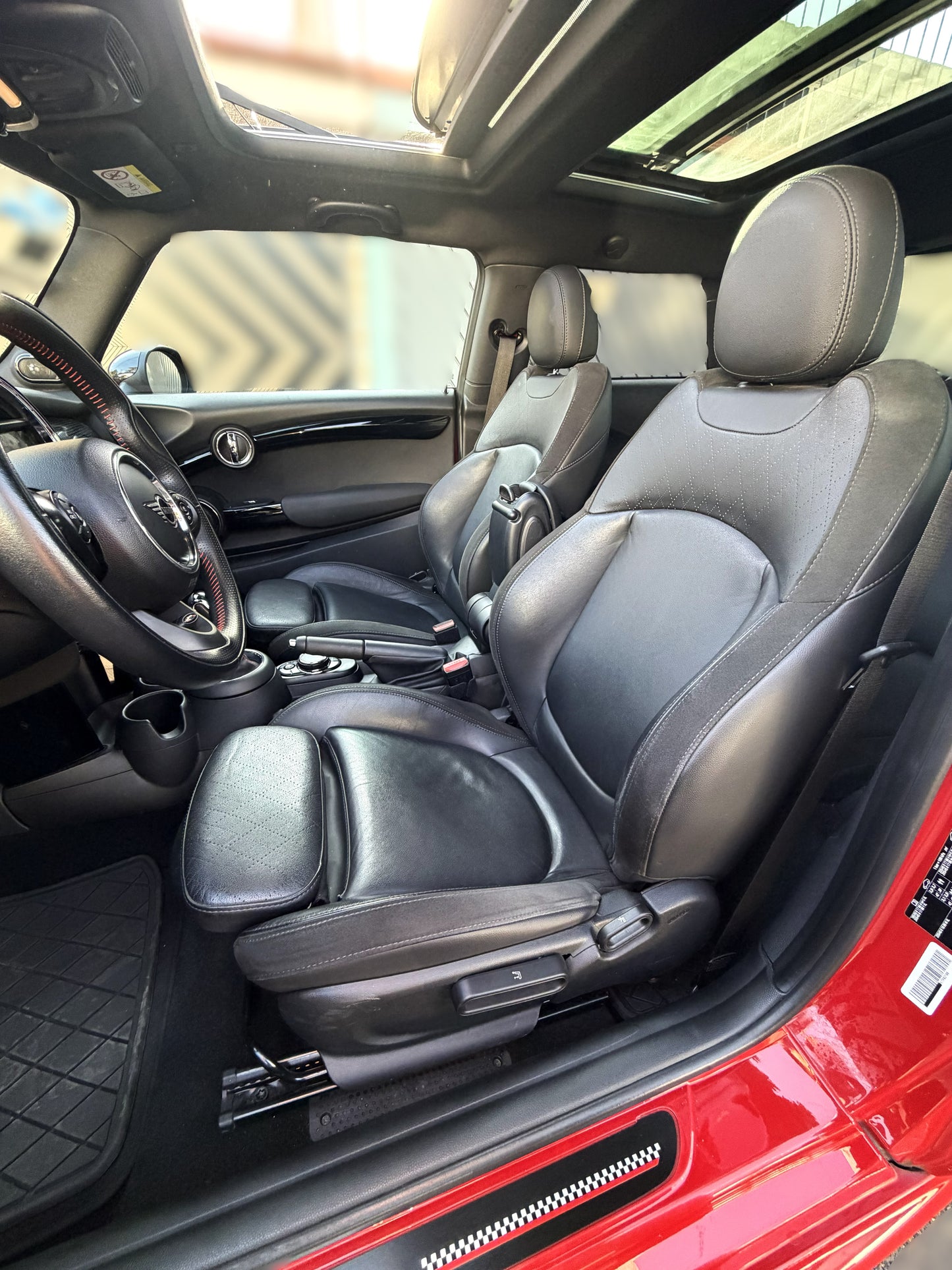 Mini Cooper JCW HOT CHILLI- 2019