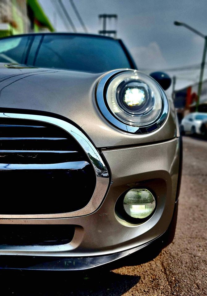 2018 MINI Cooper