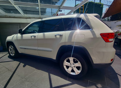 Jeep Grand Cherokee Limited HEMI V8
