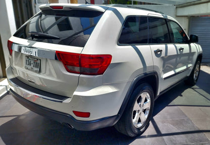 Jeep Grand Cherokee Limited HEMI V8