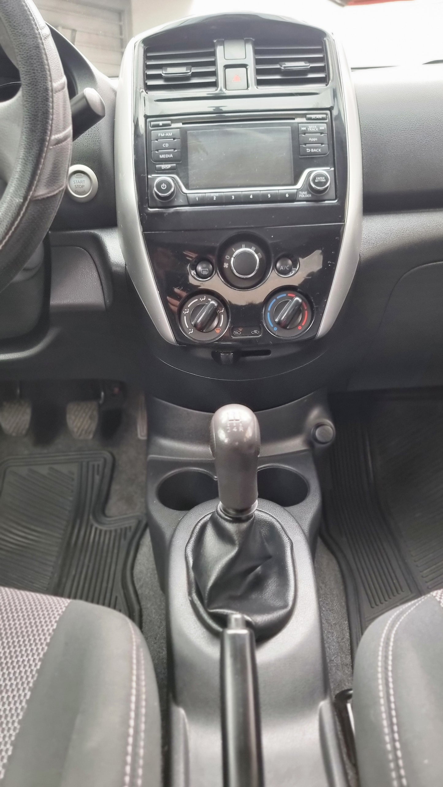 Nissan Versa Advance TM 2018