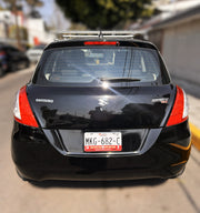 SUZUKI SWIFT GLX - 2015