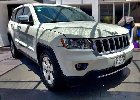 2011 Jeep Grand Cherokee Hemi v8