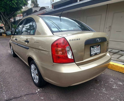 Dodge Attitude SE AUT 2011